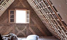 © Isolena Naturfaservliese GmbH / Dachdämmung mit NAWAROs